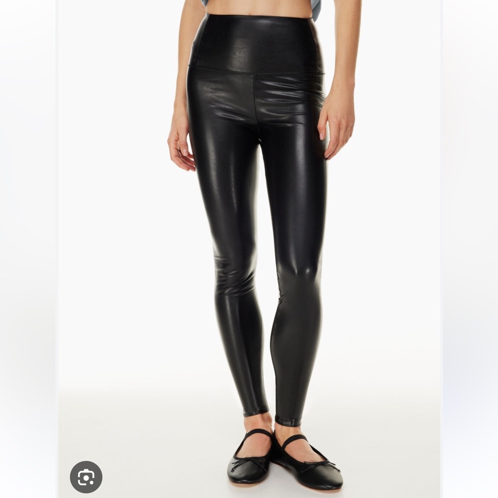 Wilfred Free Women's Daria Black Size Medium Leather